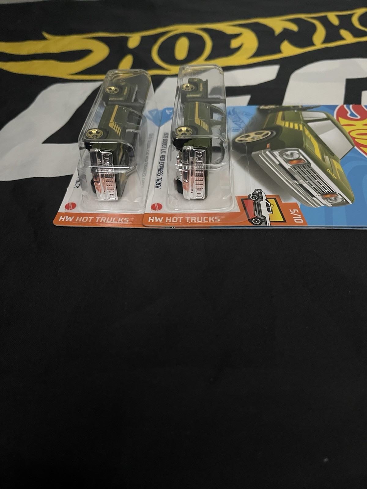 Hot Wheels TREASURE HUNT TH HW Hot Trucks 5/10 1978 Dodge Li’l Red Express Truck