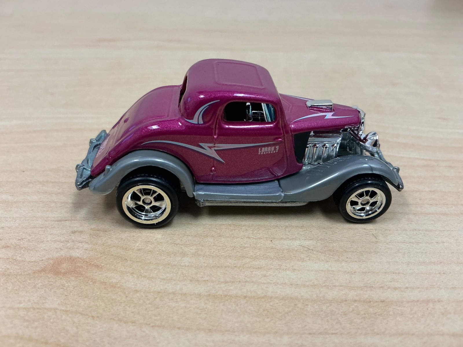 2009 Hot Wheels Larry’s Garage 3 Window ’34 Chase Toys R Us Exclusive NM Loose