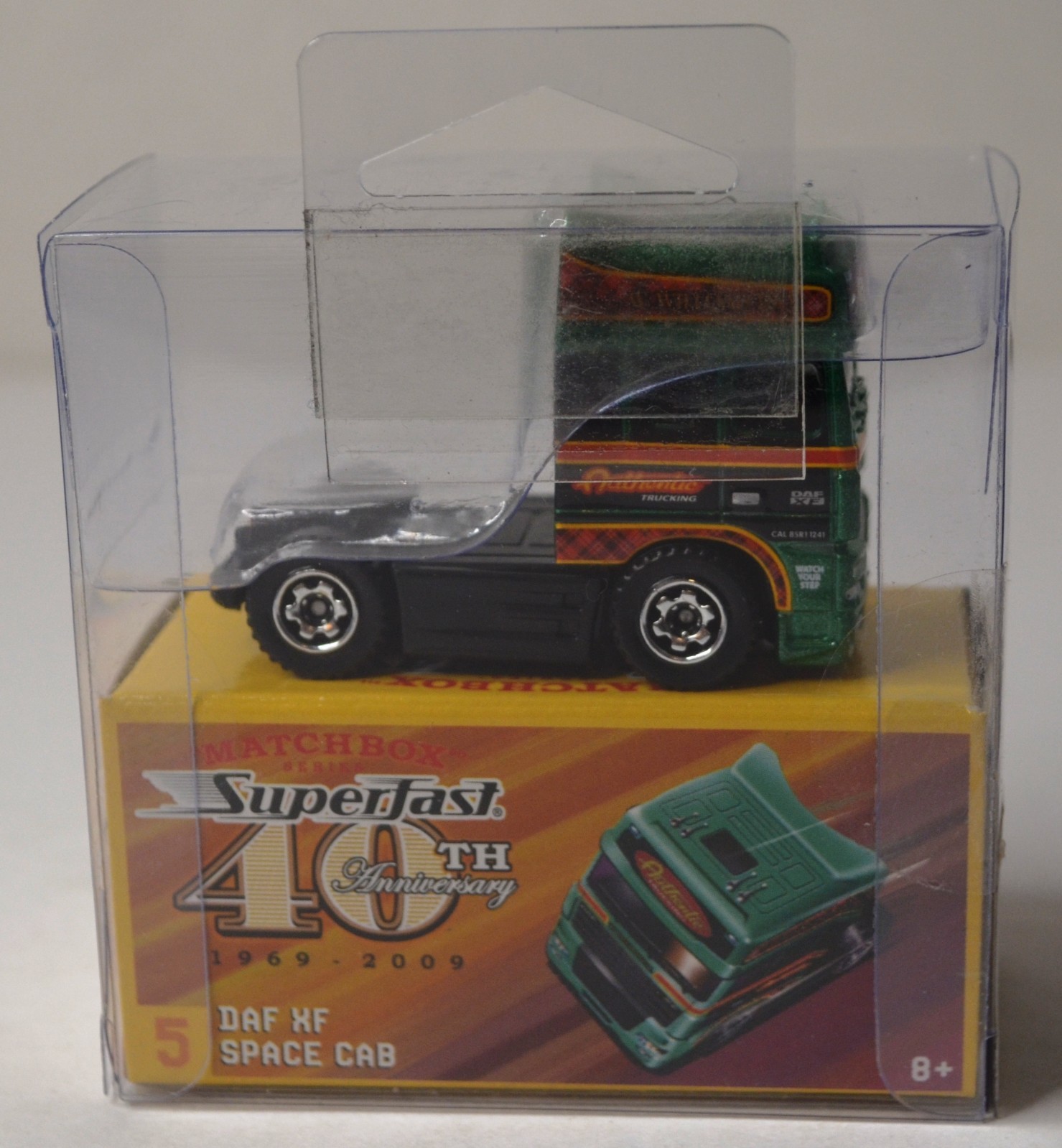 2009 MATCHBOX DAF XF SPACE CAB SUPERFAST 40TH ANIIVERSARY DIECAST CAR #5 NEW