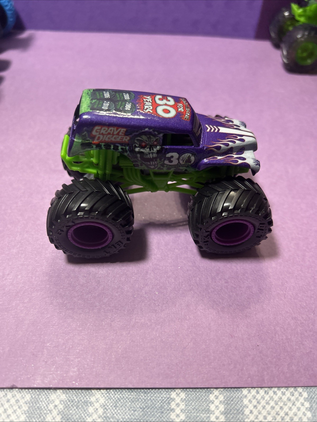 Lot Of 10 Toys Car! 4Hot wheels Truck/1 Kinsfin/1 Speed Zone /4 Spin Master Pics