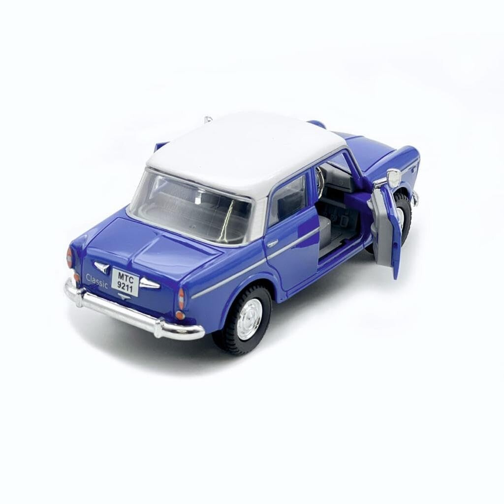 Queens 70 Toy Model Fiat Openable Doors Pull Back Action – Gift Toys for Kid