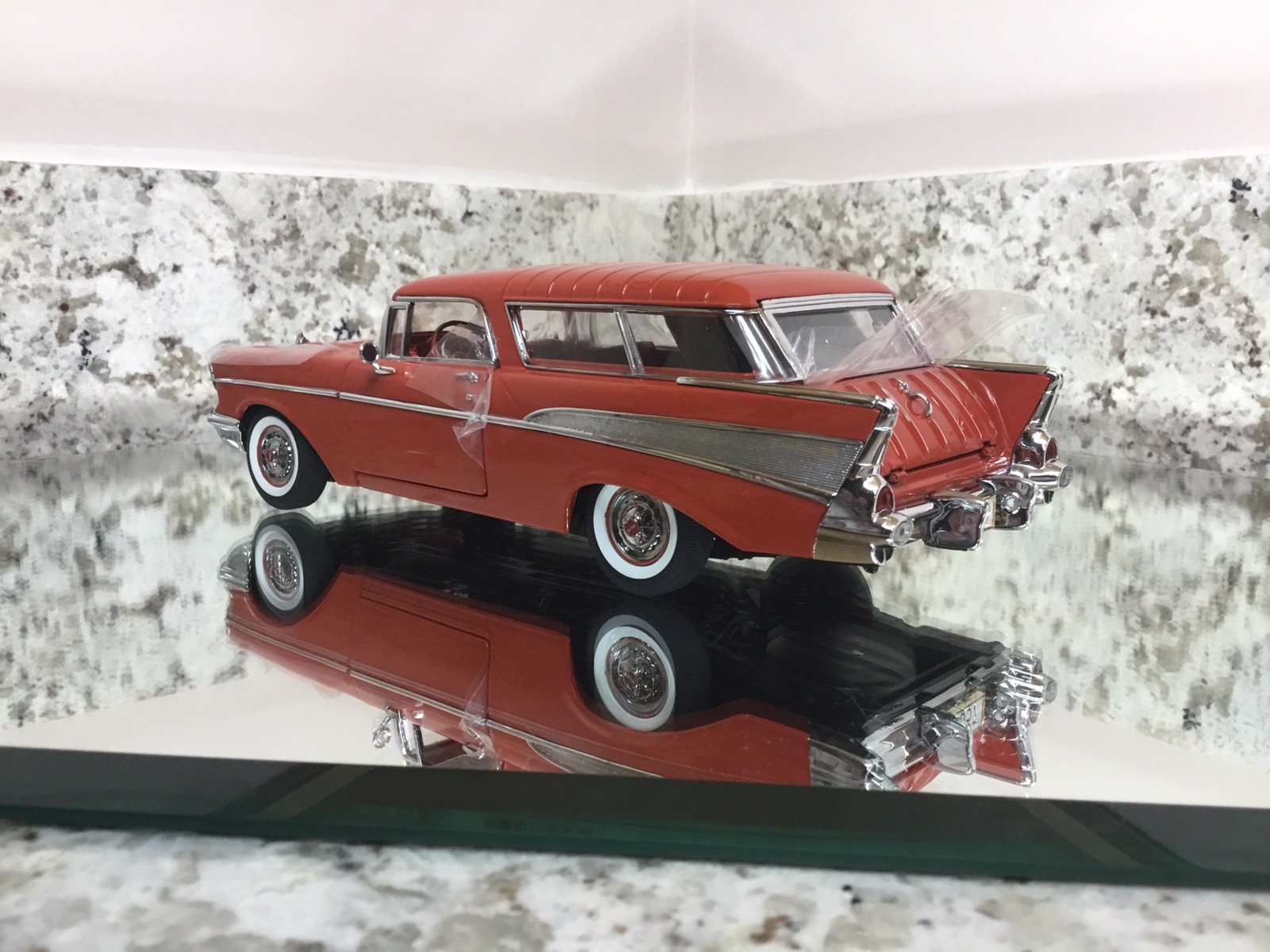 Danbury Mint 1957 Chevrolet Nomad Station Wagon 1/24 “BNIB” Complete