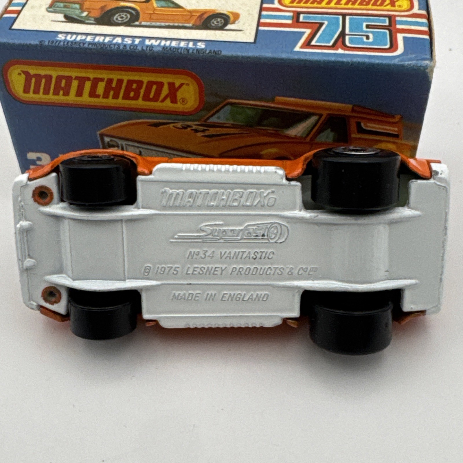 Matchbox Lesney Superfast MB34 Vantastic w/K Box