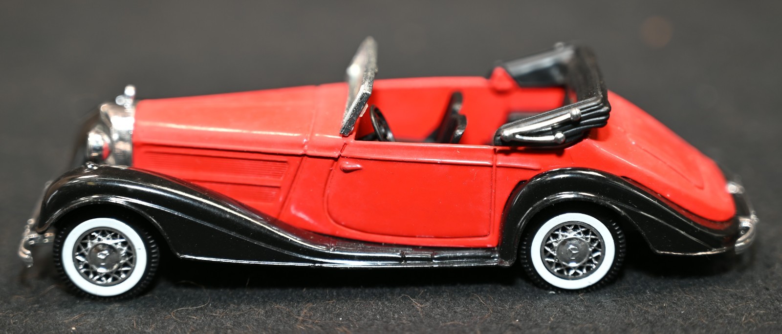 Solido Age d’Or 1:43 Mercedes-Benz 540K Cabriolet Red/Black #4086 Made in France