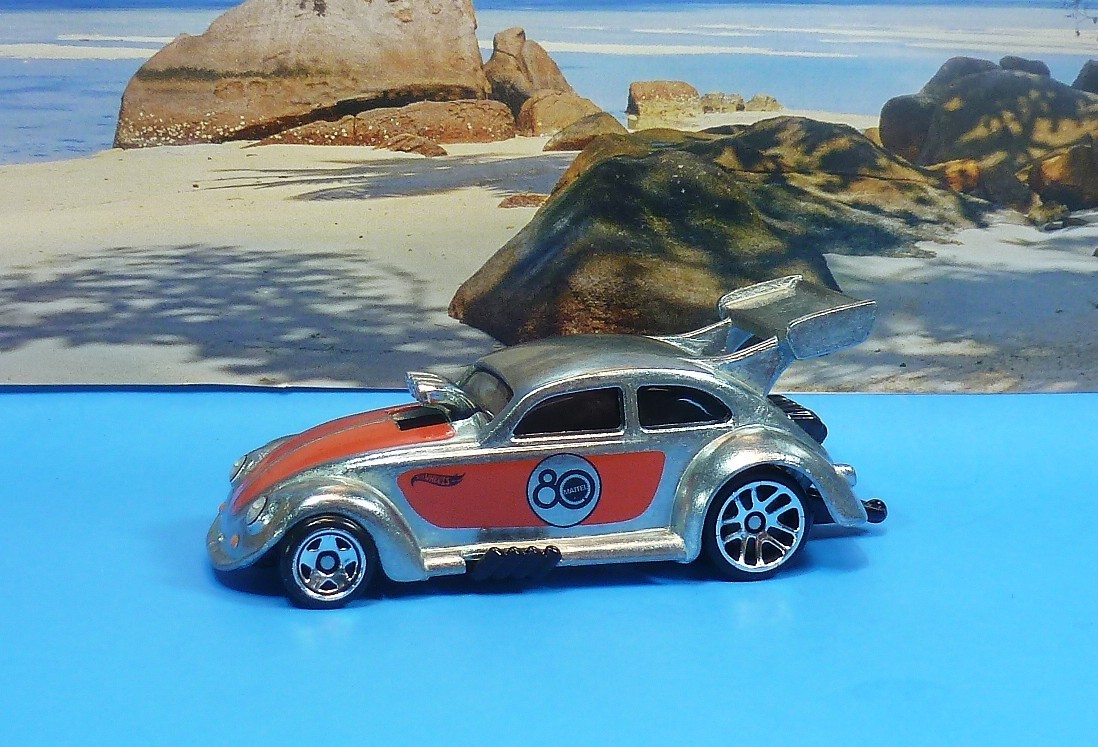 HOT WHEELS ZAMAC VW DRAG BEETLE 80TH ANNIVERSARY REPLAY THE CLASSIS 1/64