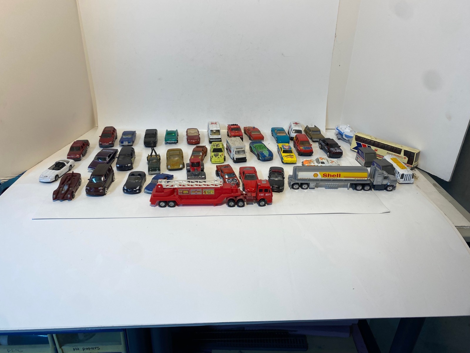 Lot of 185 Matchbox cars, trucks, and other equipment HO scale