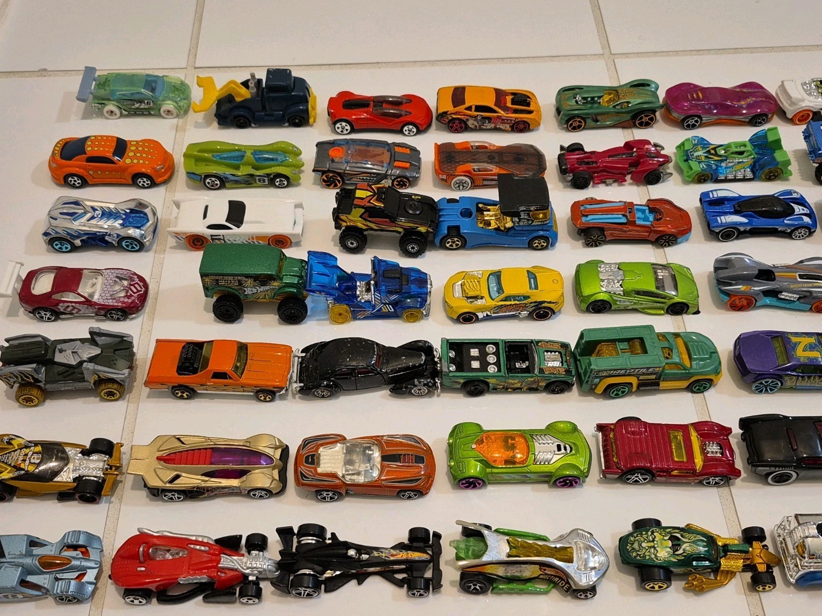 Lot of 100 Hot Wheels Cars: Loose, Variety of Years, Fantasy Castings #5