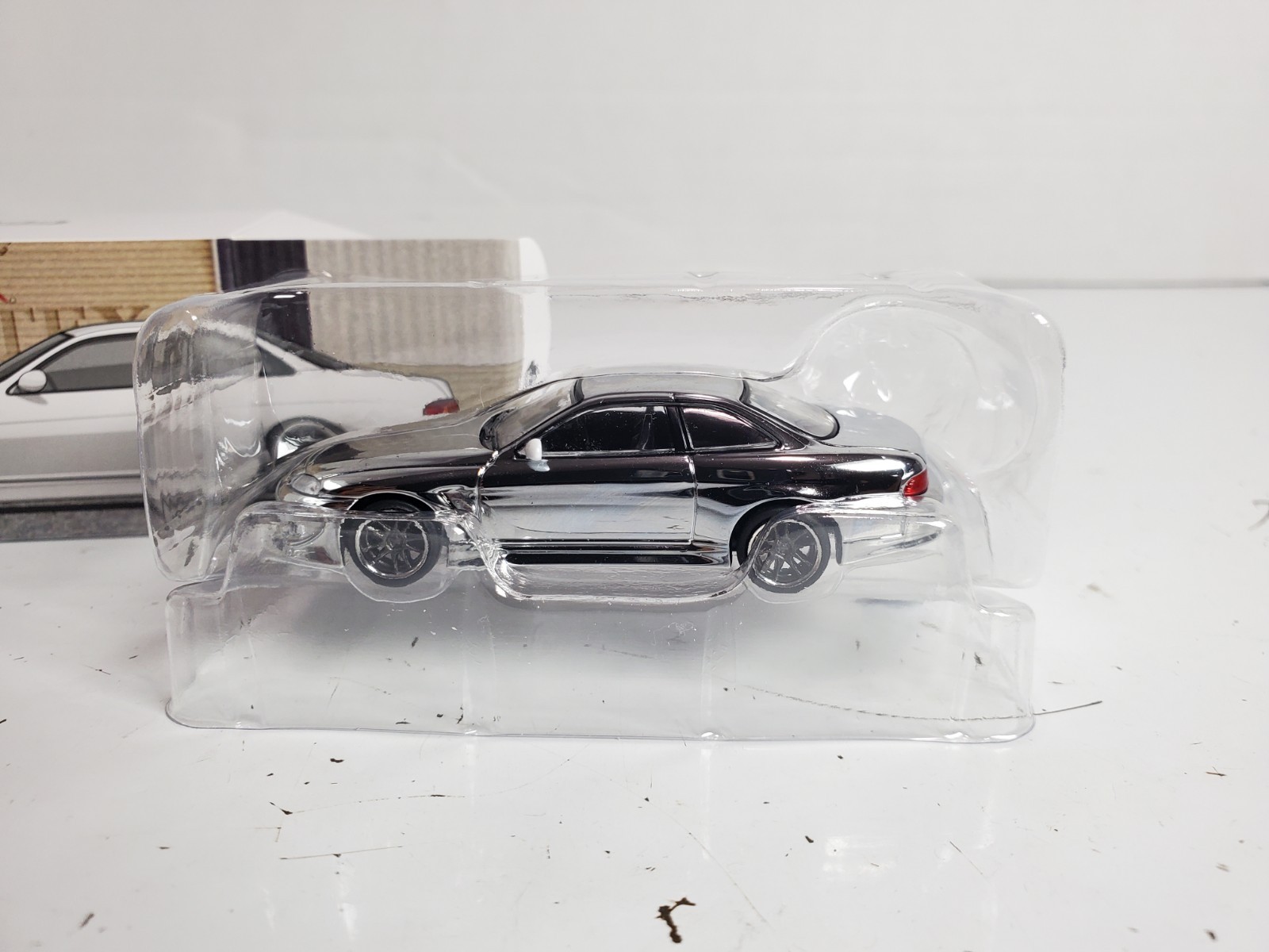Tarmac Works 1/64 VERTEX TOYOTA SOARER JZZ30 Chrome Chase Diecast Car