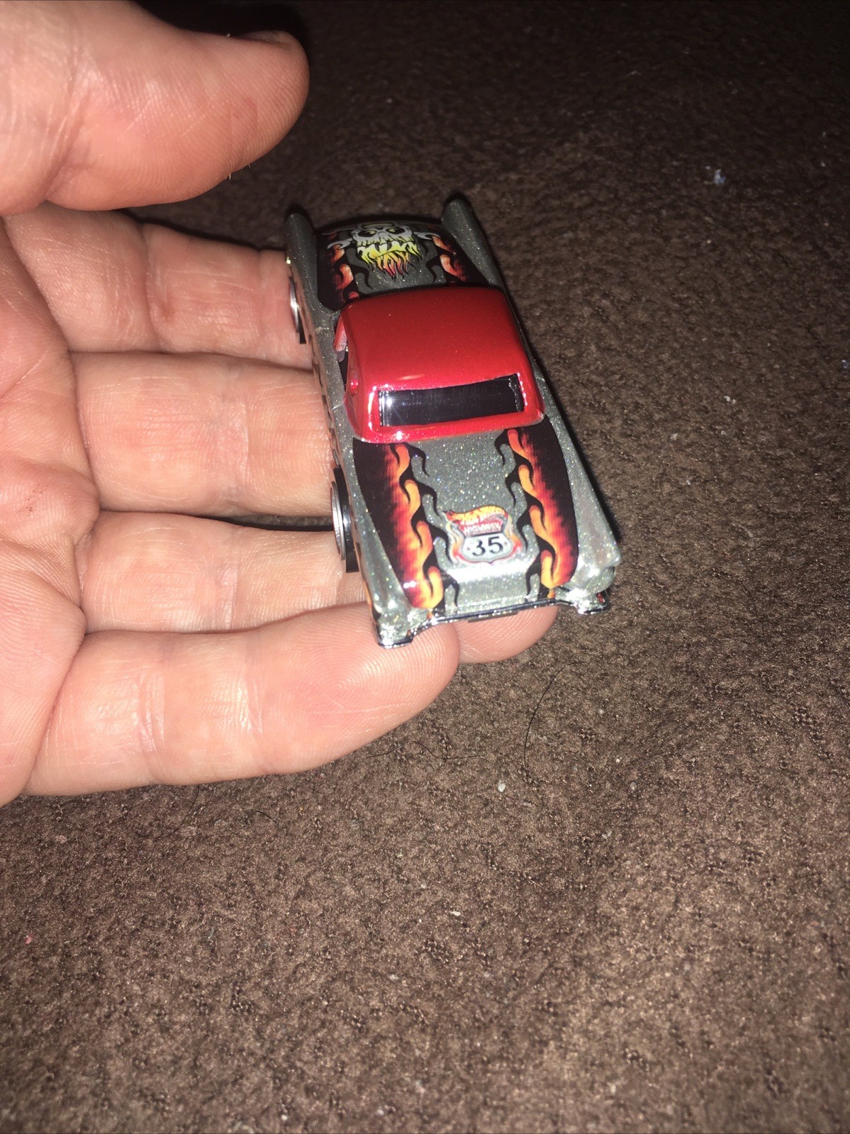 HOT WHEELS – WORLD RACE HIGHWAY 35 – SCORCHERS – 1957 FORD THUNDERBIRD