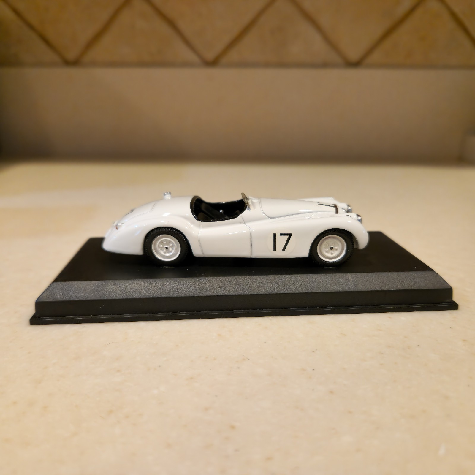 1:43 Top Model Collection 1950 Jaguar XK 120, Le Mans 1950 #17 White