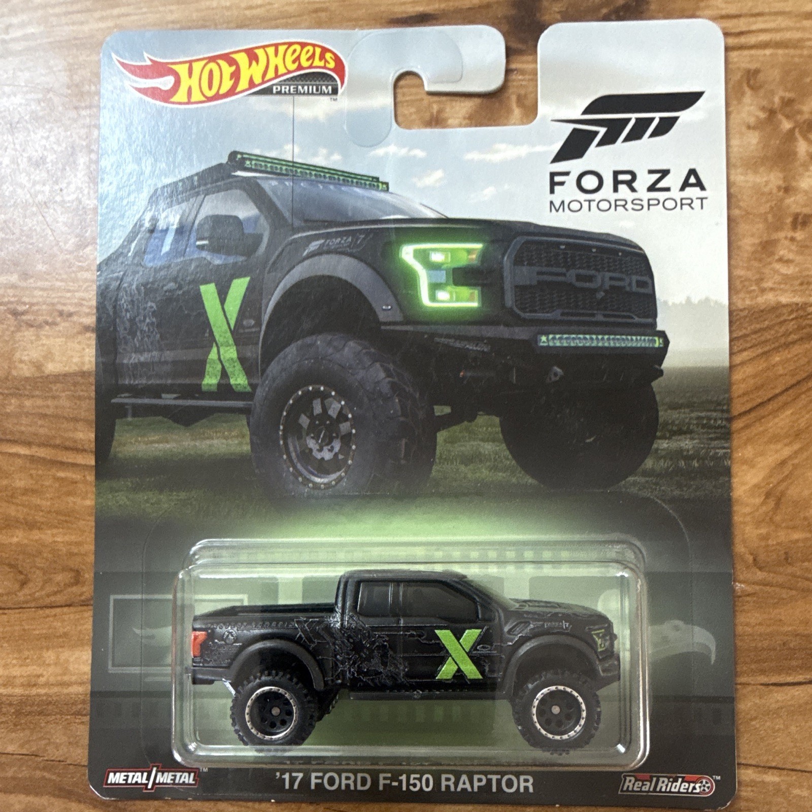 Hot Wheels Premium Forza Motorsport Real Riders 2017 Ford F-150 Raptor 1:64