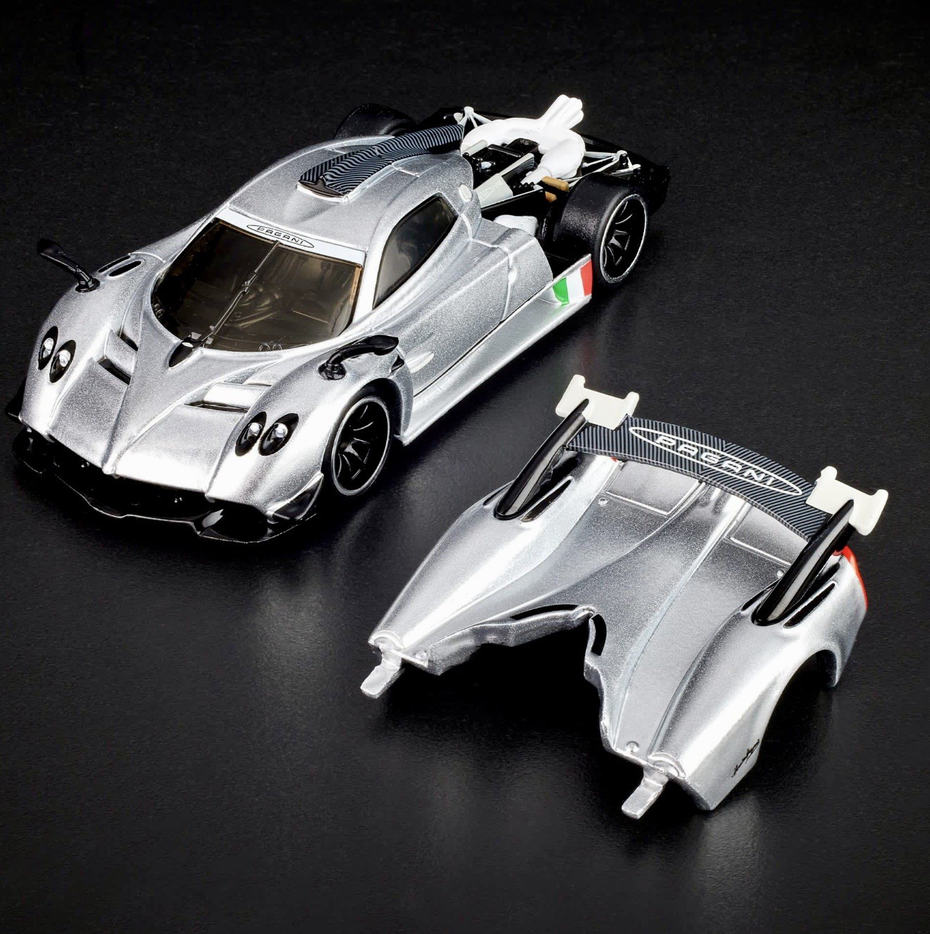 🔥Hot Wheels RLC 2021 Pagani Huayra R Lot Of 3 🔥 SEALED ACRYLICS 🔥