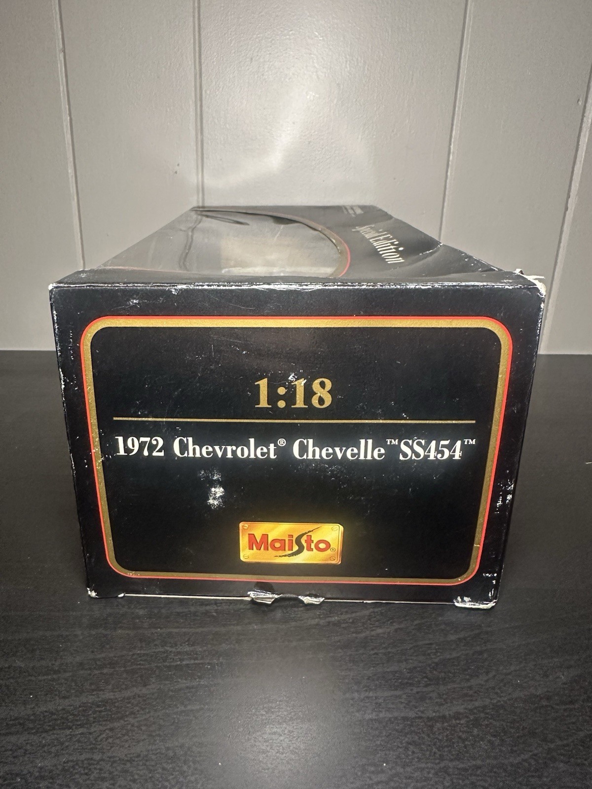 Maisto Special Edition 1:18 Chevrolet Chevelle SS454 1972 Yellow Diecast Car