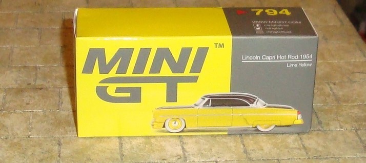 1954 LINCOLN CAPRI HOT ROD CAR – LIME YELLOW – 1:64 SCALE – MINI GT