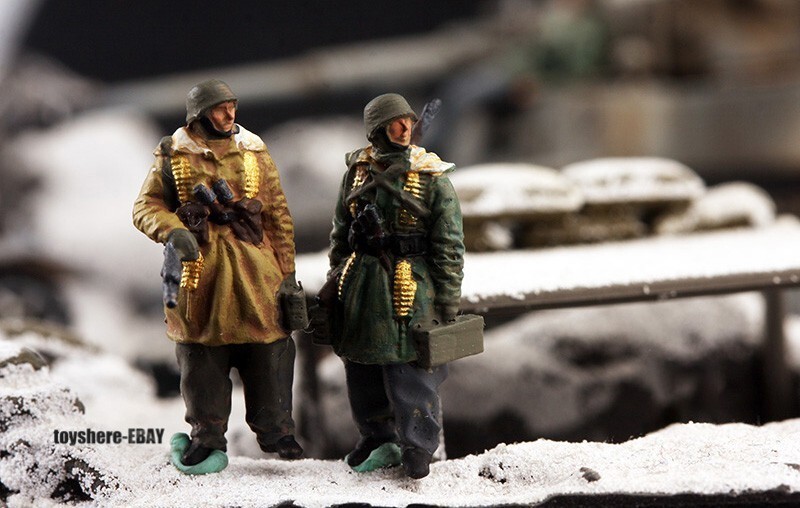 1/72 TANK 1:72 WW2 german winter 2pcs trooper Soldier toy battlefield in stock