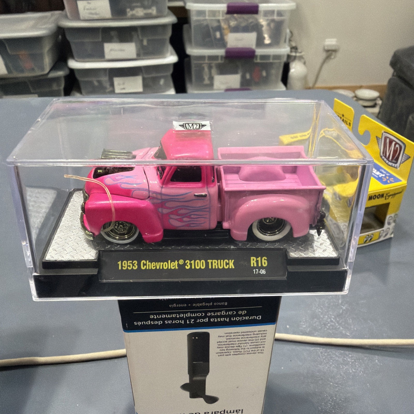 M2 MACHINES 1953 CHEVROLET 3100 TRUCK R16 PINK NO BOX