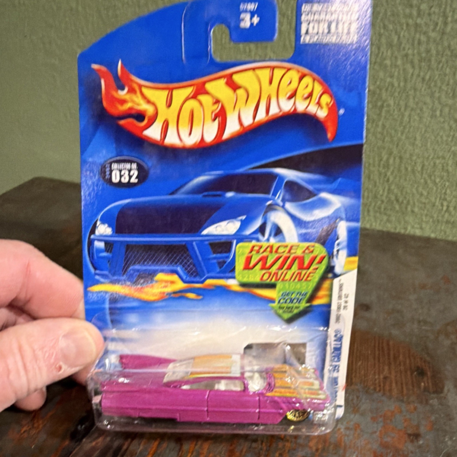 Hot Wheels Diecast Pink Custom ’59 Cadillac Car 1:64 Ages 3-4 Years