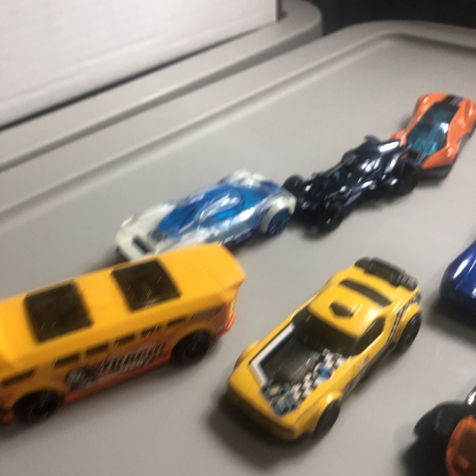 Hot Wheels Lot Of Cars 17 Mixed Please See Photos