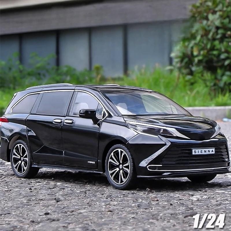 1:24 TOYOTA Sienna MPV Van Alloy Diecast Car Model Toy Sound Light NEW Gift