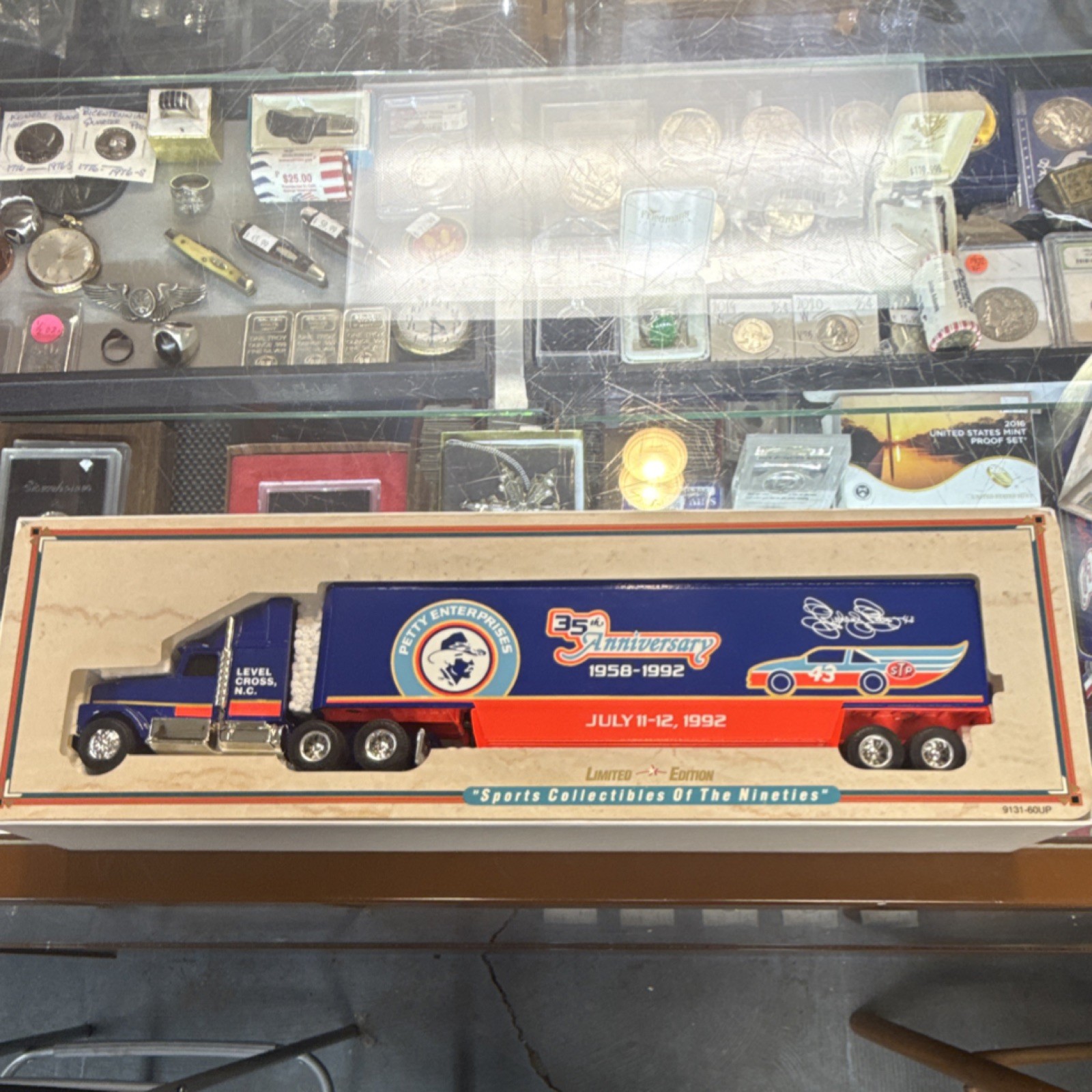 Ertl Richard Petty 35th Anniversary International 1:64 Blue Diecast autographed