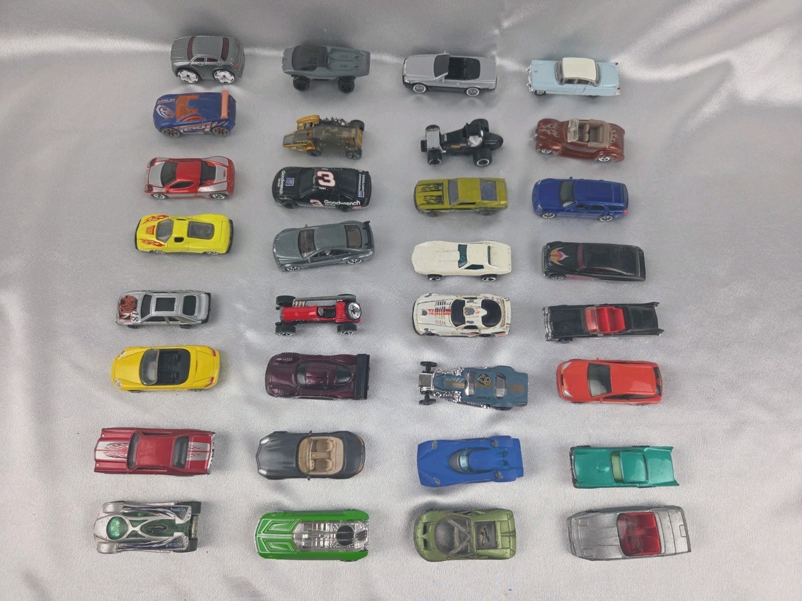 Hot Wheels and Matchbox Assorted Years Loose Lot of 32