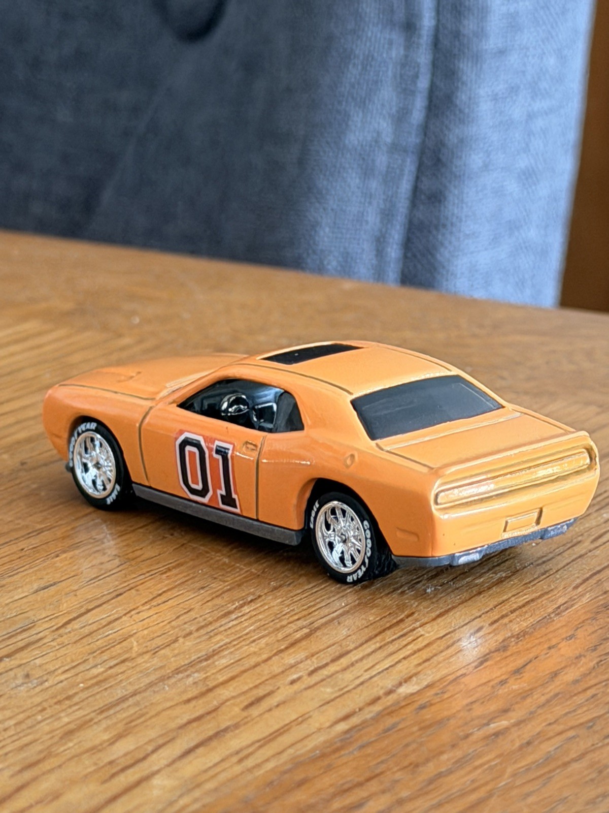 Hot Wheels General Lee Dodge Challenger 1:64 Die Cast Dukes Of Hazzard Race Car