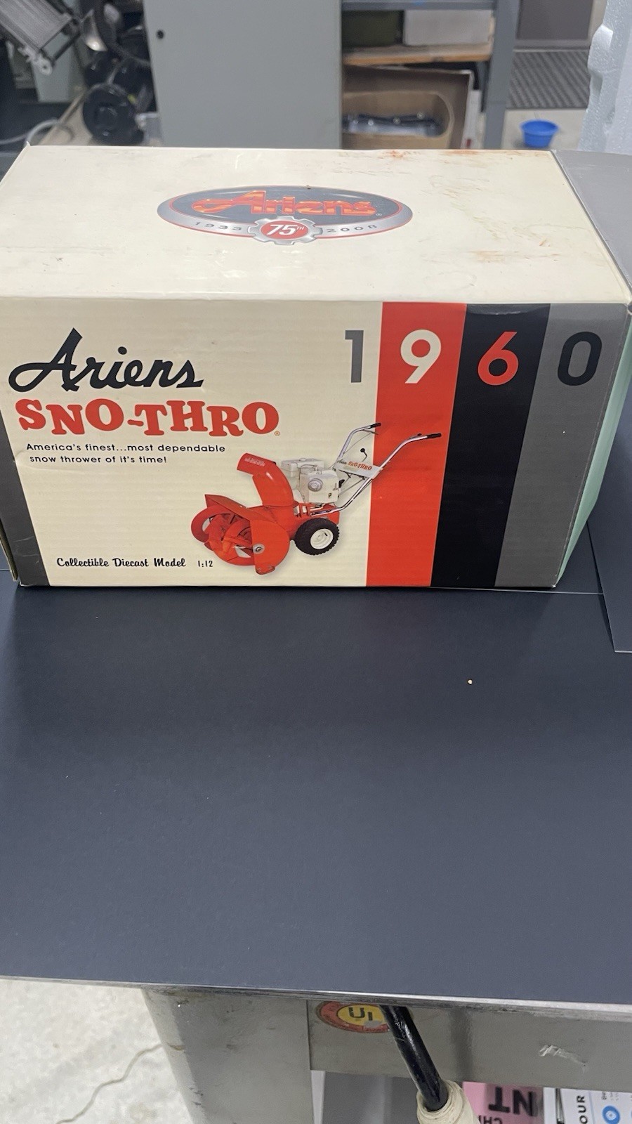 Ariens 1960 Sno-Thro 1:12 Diecast Model 75th Anniversary Complete W/ Magnet⁠
