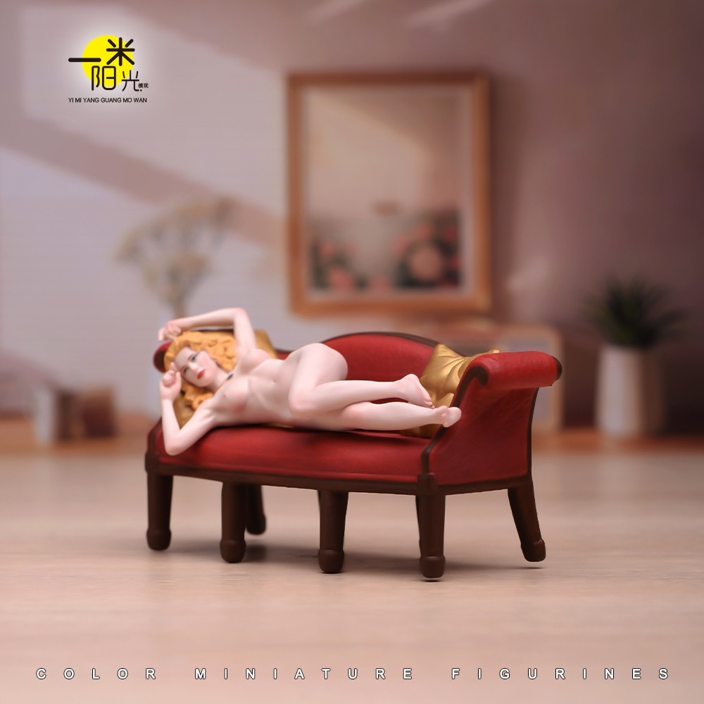 1/18 Miniatures Sexy Sofa Lying Beauty Girl Scene Props Model Figures For Cars