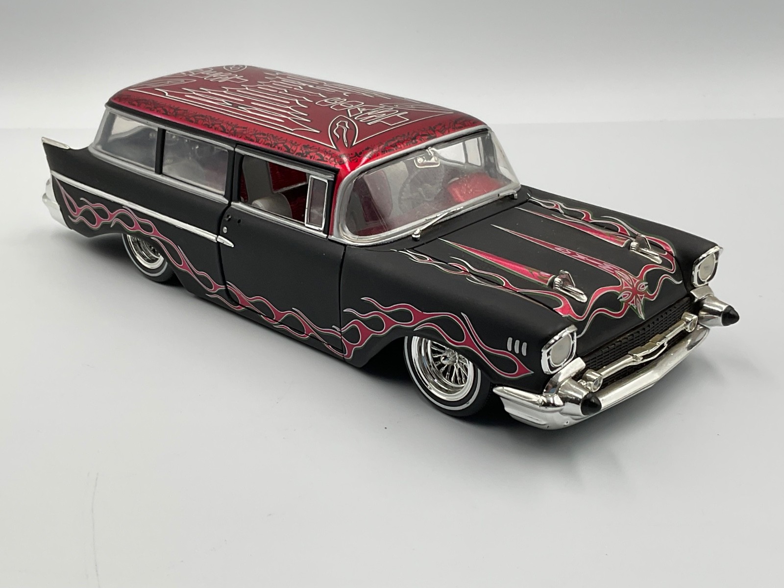 WEST COAST CHOPPERS 1957 CHEVY NOMAD LOWRIDER – MATTE BLACK – 1/24 SCALE – NICE!