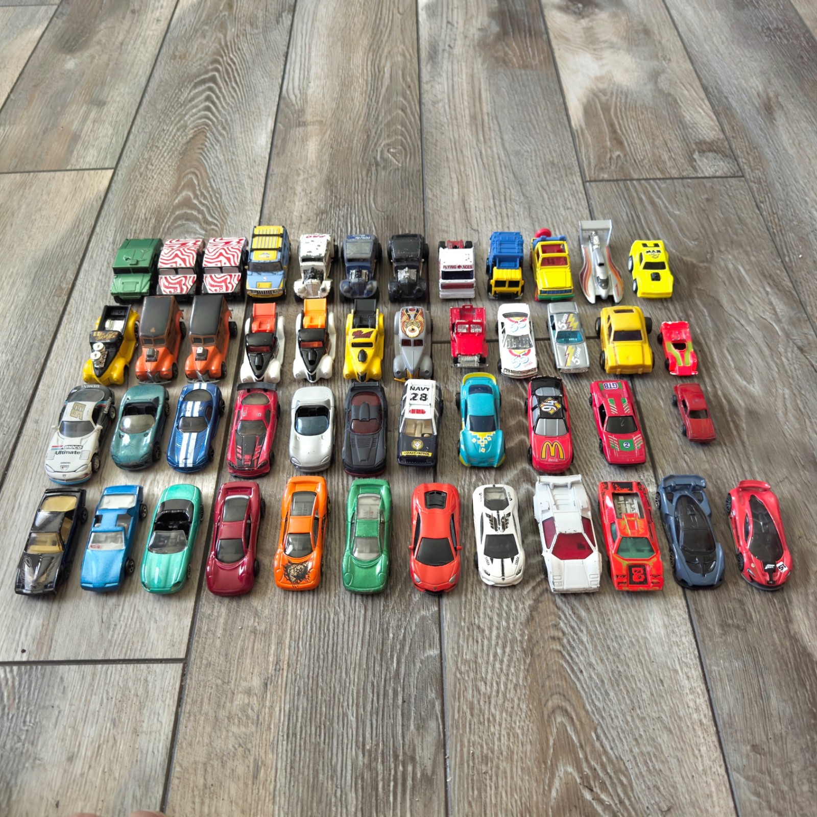 Hot Wheels Matchbox Unbranded Mixed Diecast & Plastic Cars Trucks Lot of 47
