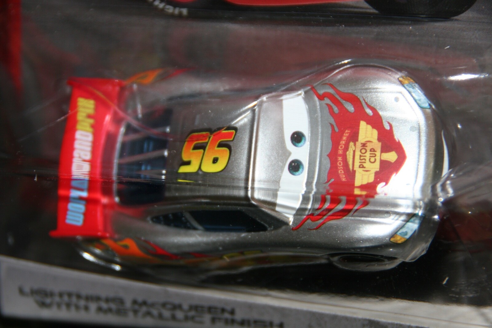 DISNEY PIXAR CARS “LIGHTNING McQUEEN WITH METALLIC FINISH” SILVER RACER SERIES