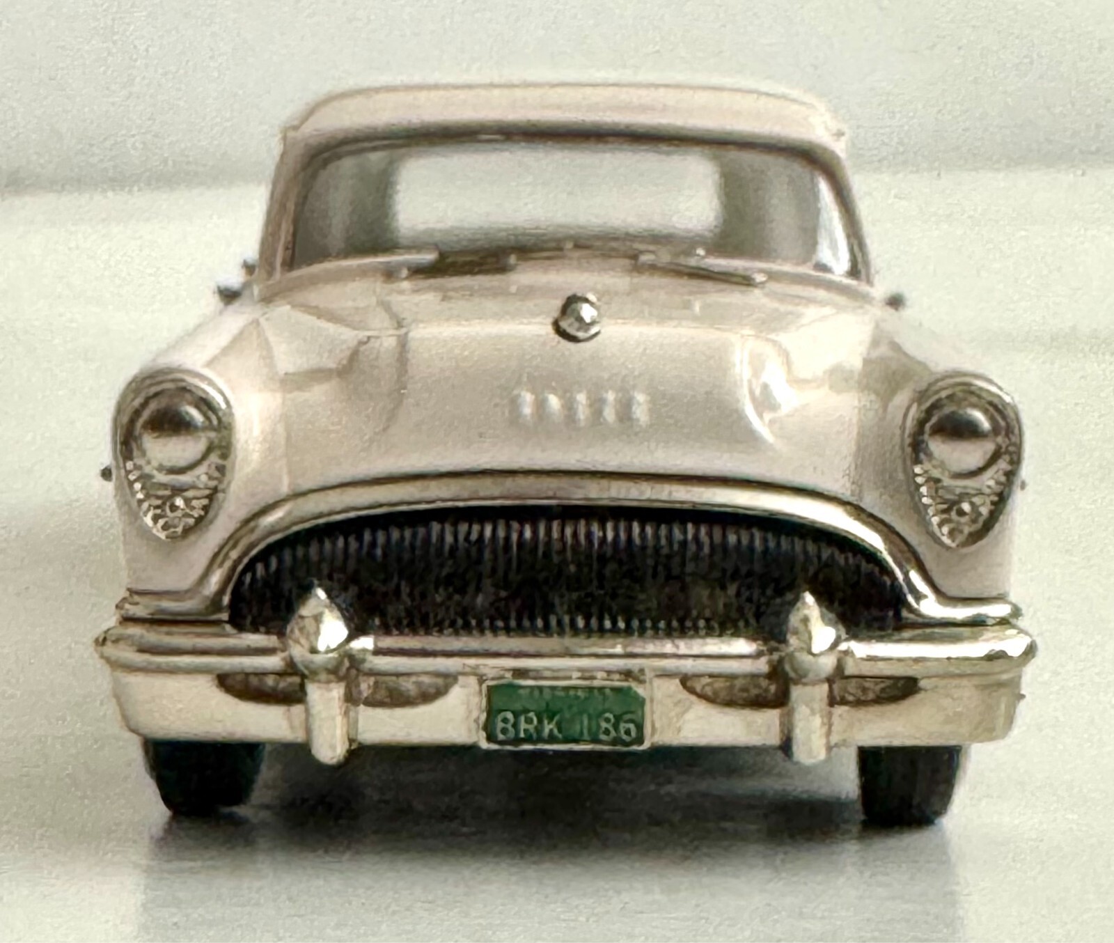 Brooklin BRK.186 – 1954 Buick Special Four-Door Station Wagon – Casino Beige