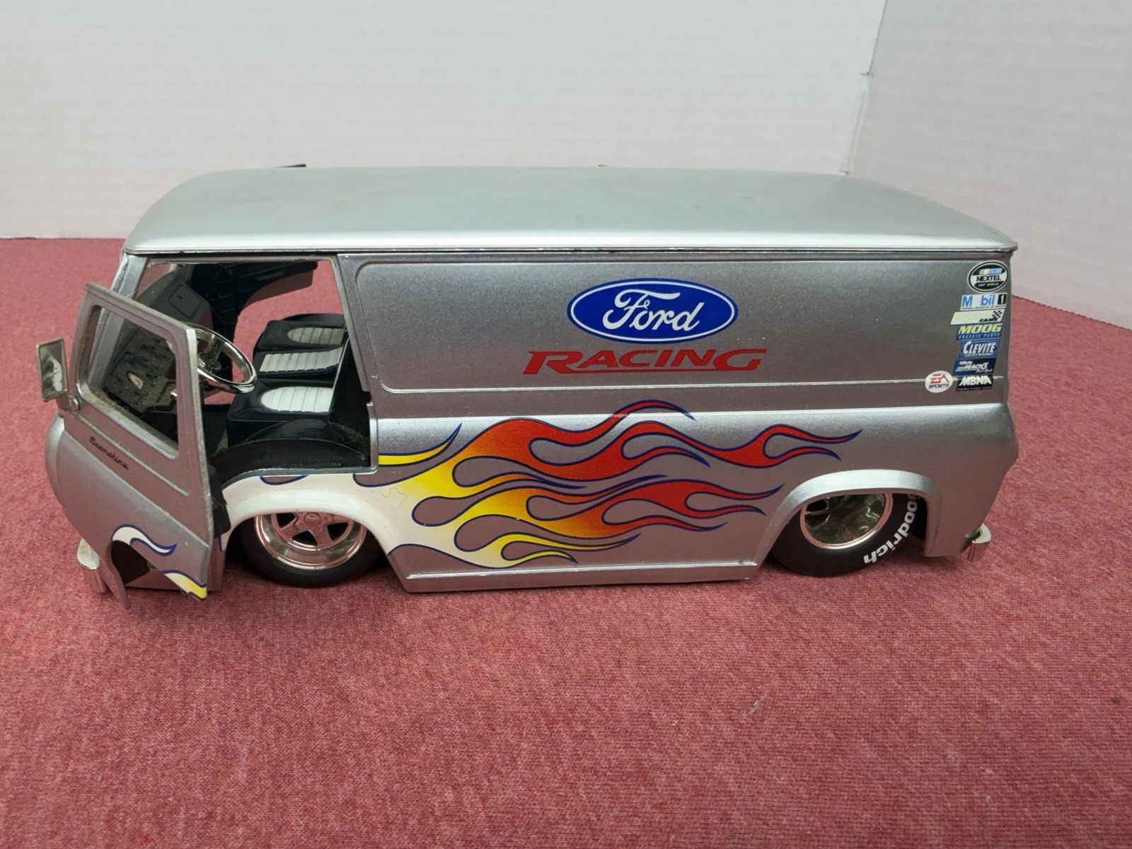 RARE jada Dub City Oldschool 1965 Ford Econoline Van ‘Ford Racing’ Flames 1:24