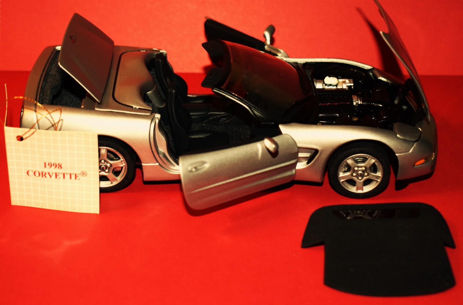 Franklin Mint 1/24 1998 Silver Convert. Black Removable Hard Top Corvette, Mint