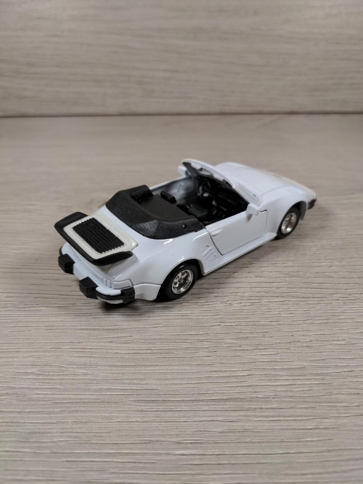 Shell Garage Classic Sports Car Collection Porsche 911 Turbo Cabriolet