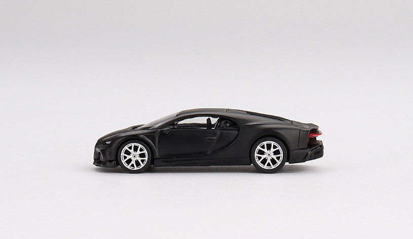 MINI GT 1:64 Bugatti Chiron Super Sport 300+ (Matte Black) Diecast Car MGT00374
