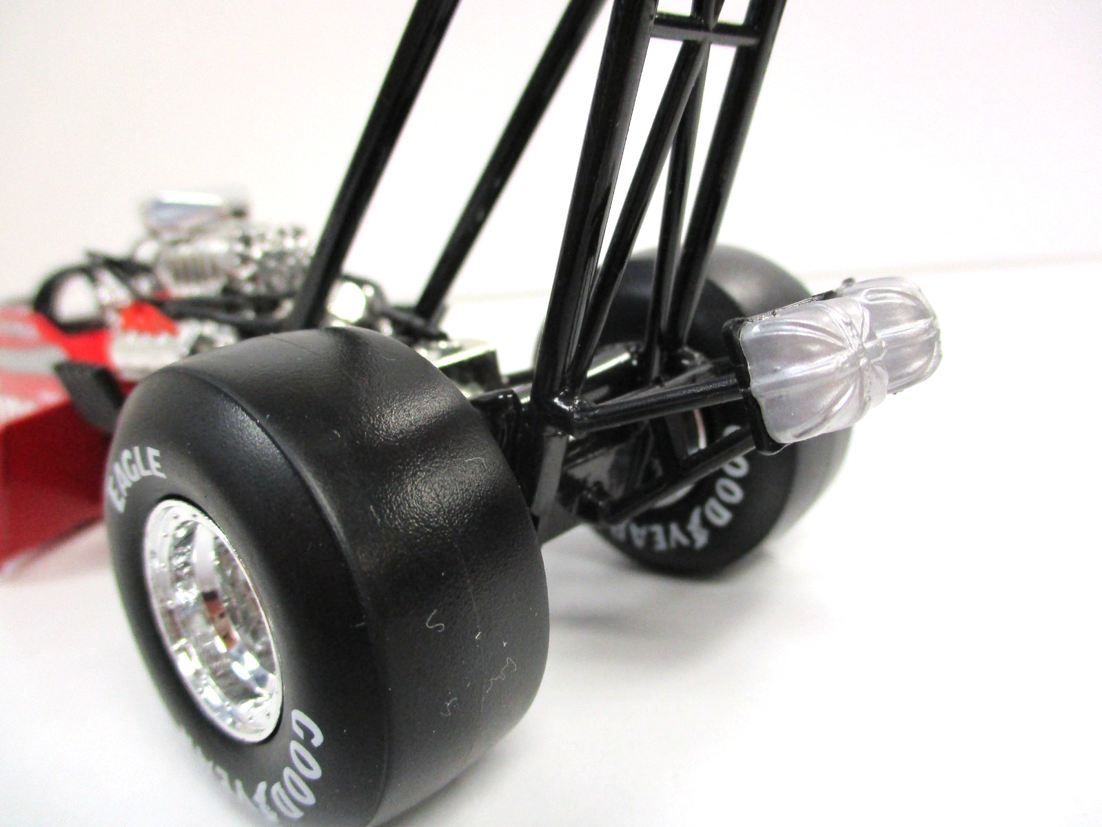 ACTION KENNY BERNSTEIN BUDWEISER KING – 2000 NHRA TOP FUEL DRAGSTER 1/24