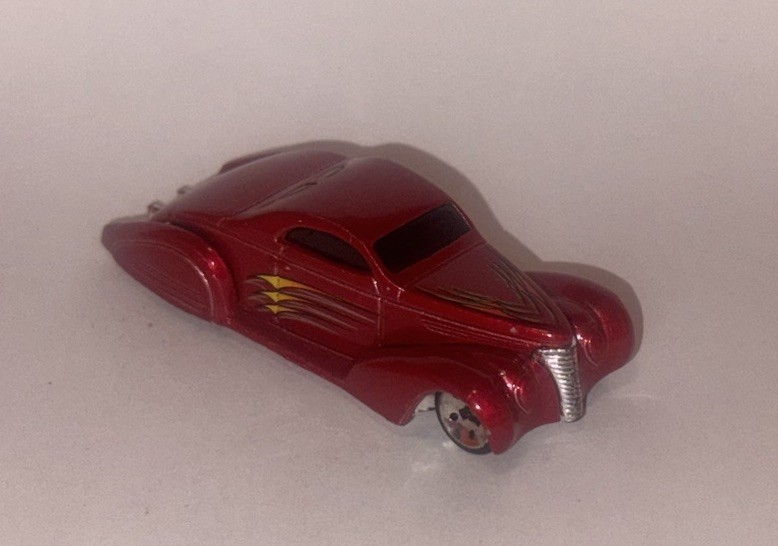 HOT WHEELS Loose Swoop Coupe (Red Version)
