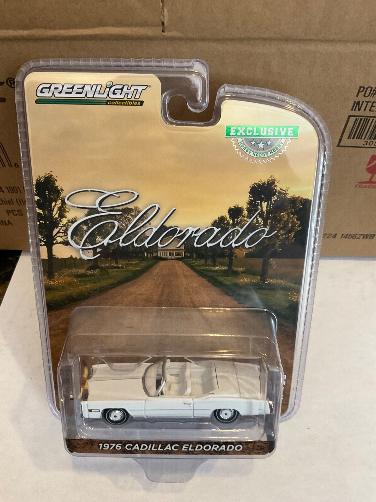 Greenlight 1:64 Hobby Exclusive 1976 Cadillac Eldorado Boss Hogg w/ Bull Horns