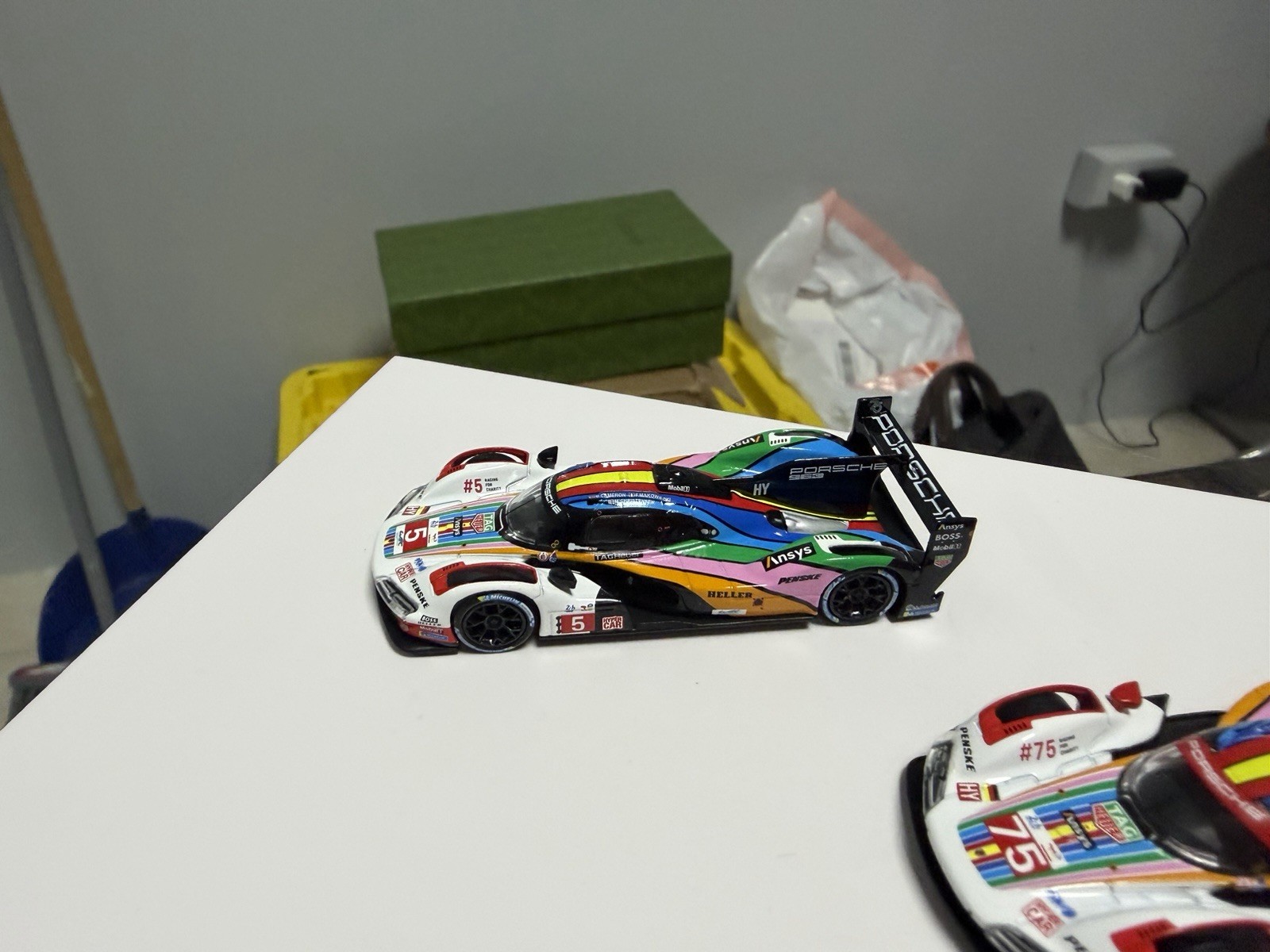 Mini GT 1:64 Porsche 963 Penske Motorsport 2023 24 Hrs of Le Mans 3pk MGT0011-1H