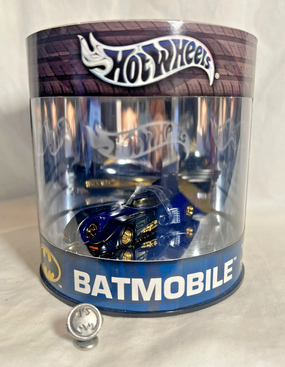 RARE – 2004 Hot Wheels Batmobile Series Oil Can 1 of 3 Limited Edition 1065/4000