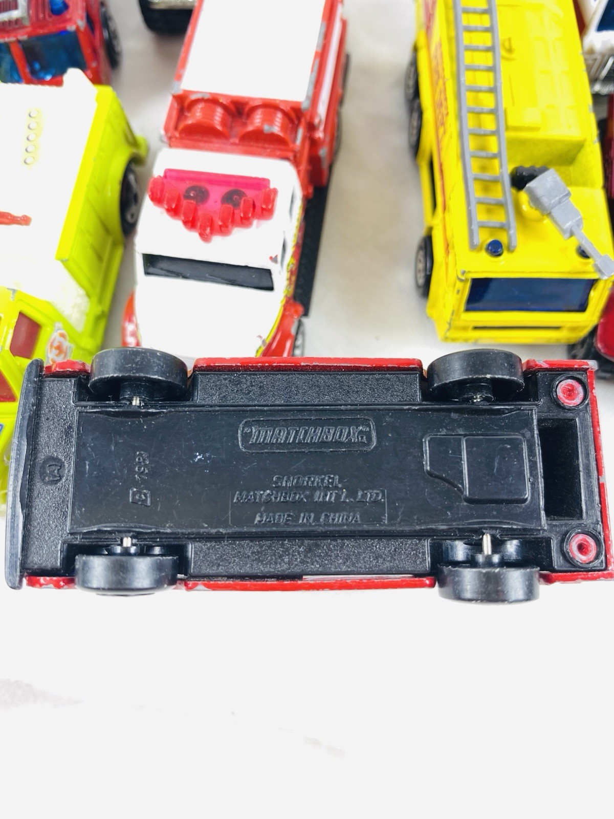 Lot of 8 Matchbox DieCast 1/64 Police, Fire, Rescue Trucks