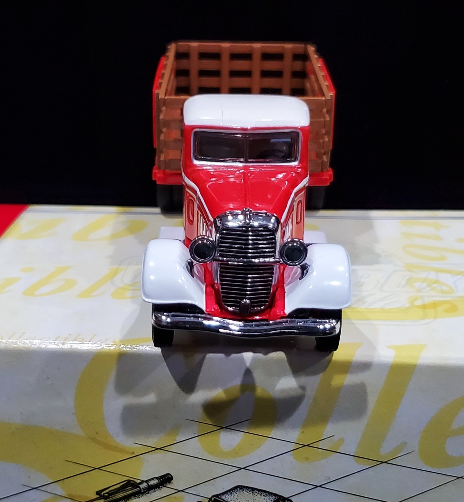 Matchbox 33 1933 Diamond T Budweiser Beer Anheuser-Busch Truck YYM35253 1:43