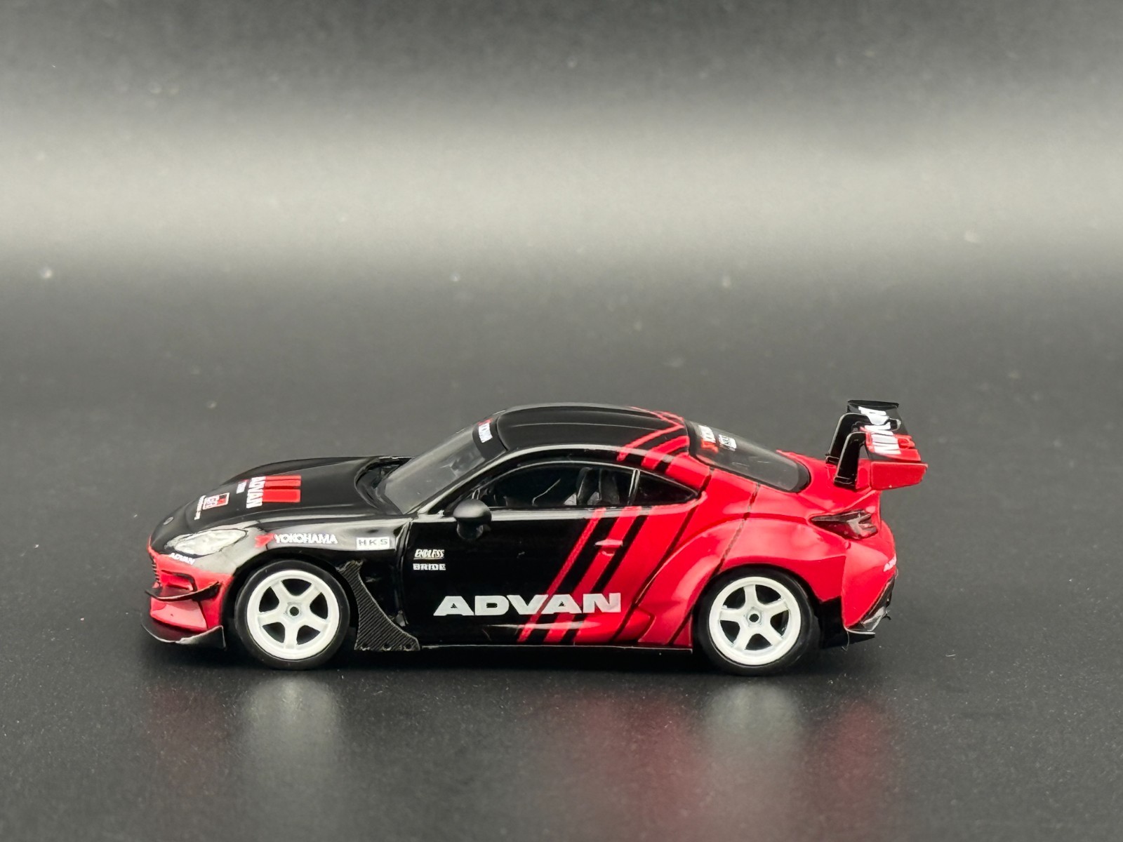Mini GT Toyota GR86 HKS TYPE R ADVAN – 2022 Tokyo Auto Salon #956 1/64