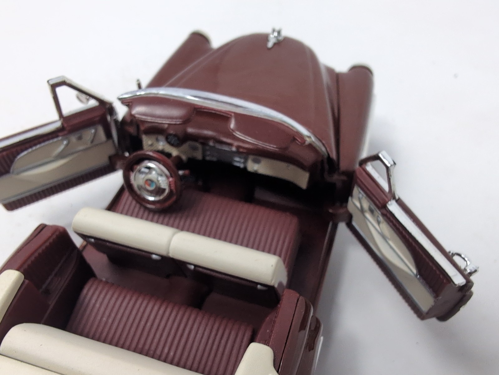 Signature Models 1953 Buick Skylark Convertible Burgundy 1:32 Diecast Car Loose