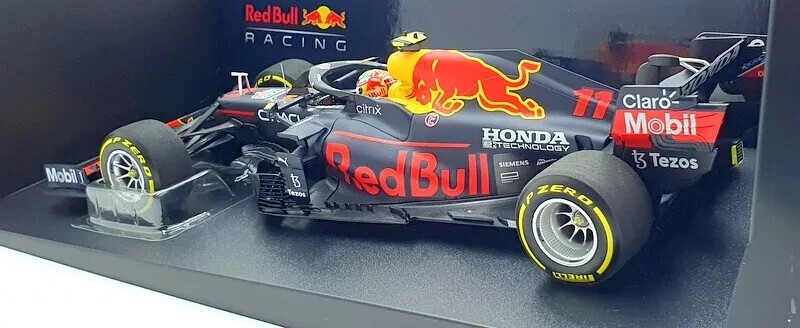 Minichamps 1:18 RED BULL RB16B SERGIO PEREZ MEXICAN GP 2021 – 110211911
