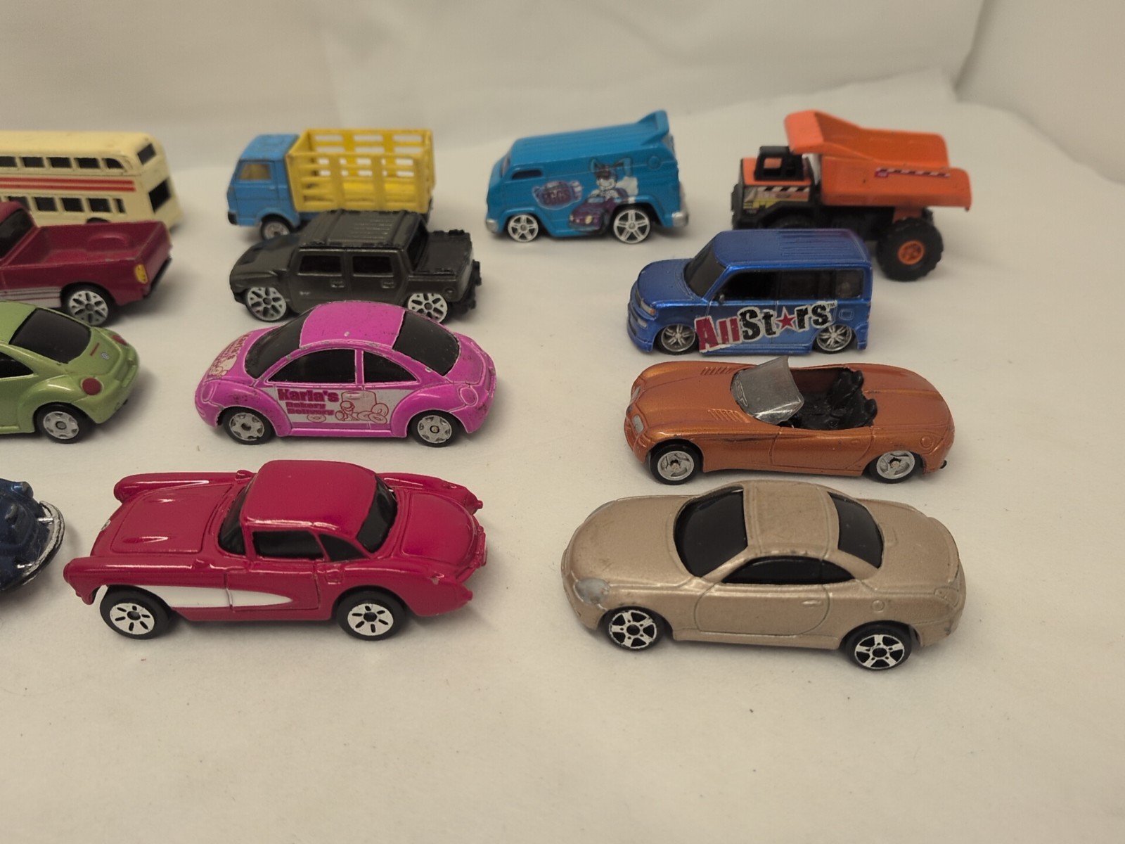 Maisto 1/64 Diecast Lot of 13 Loose Cars Various Years and Models See Photos