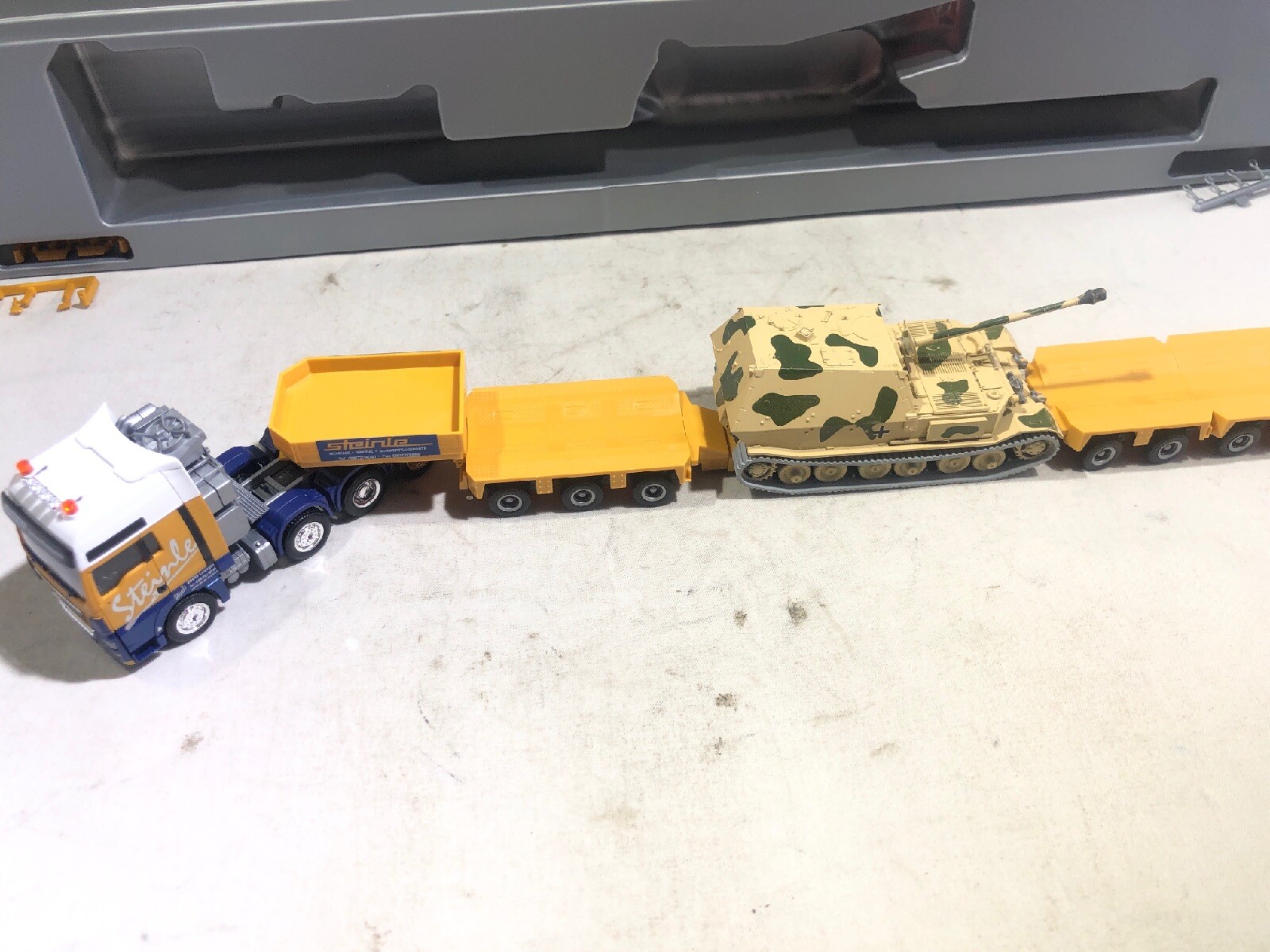 Herpa 1/87 MAN Tractor Trailer Semi Truck Low Boy Jeep FlatCar Steinle Army Tank