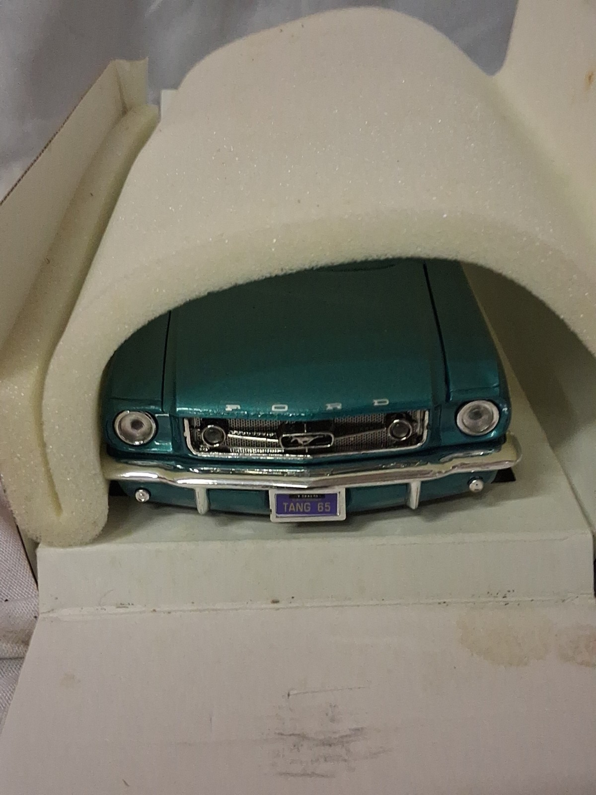 Mira die cast Ford Mustang Convertible 1965. Golden Line Collection. Teal NIB