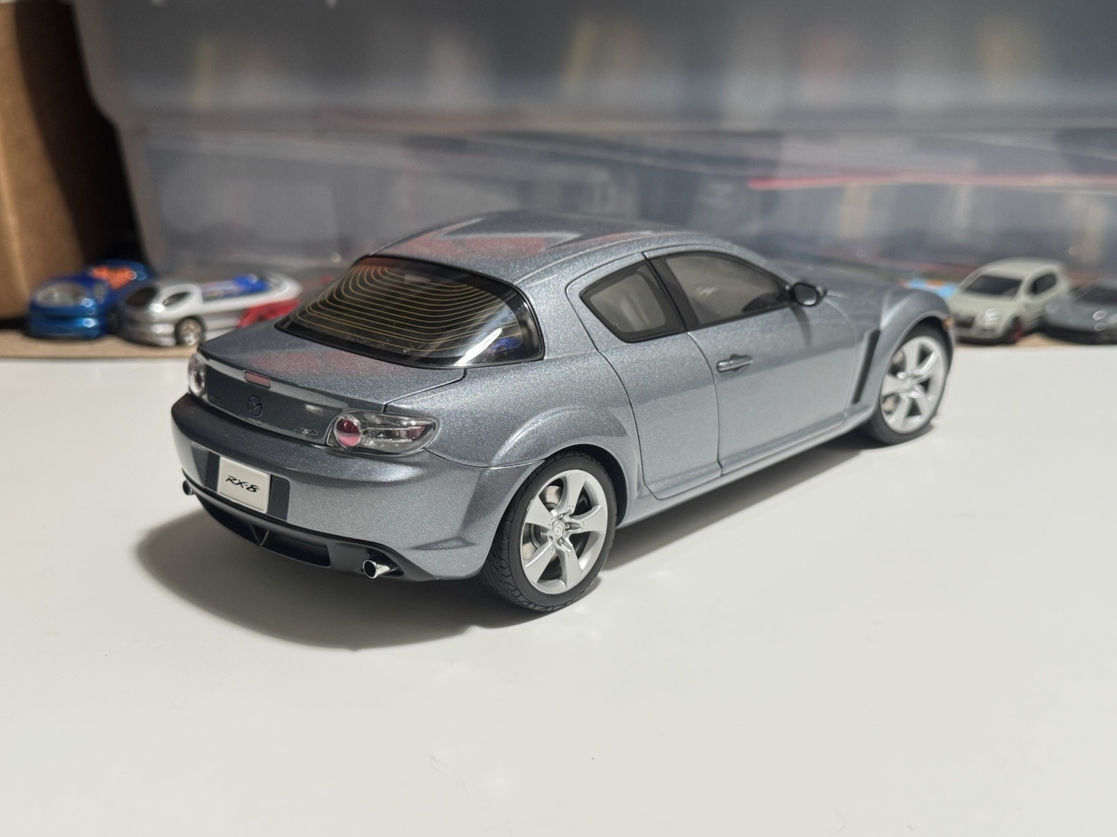 1:18 AutoArt Mazda RX-8 Grey No Box